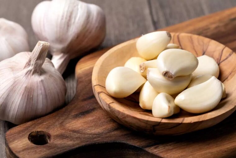 Add Garlic in Your Diet - Let Me Give You 10 Reasons - garlic, food, diet