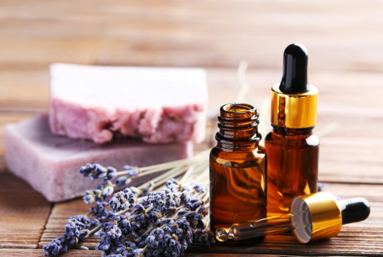 Essential and Vegetable Oils - Discover How They Differ Essential and Vegetable Oils - Discover How They Differ - vegetable oils, self-care, oils, Lifestyle, essential oils, care, beauty