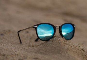 The Mirrored Sunglasses Trend is Here to Elevate Your Look - woman, Sunglasses, mirrored, men, fashion