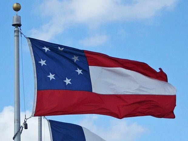 What to Know about "Stars And Bars" Confederate National Flag? - stars and bars, position, guidelines, flag, display, confederate