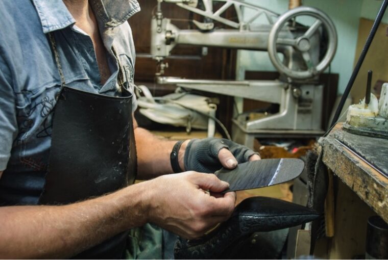 What Does a Shoe Repair Shop Do and How Can You Choose One? What Does a Shoe Repair Shop Do and How Can You Choose One? - time, shop, shoe, service, repair, money, effort, cost