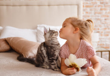 The Bond Between Children & Pets - Cats and Dogs - the bond between children and pets, style motivation, pets, pet effects on children, dog lovers, cat lovers