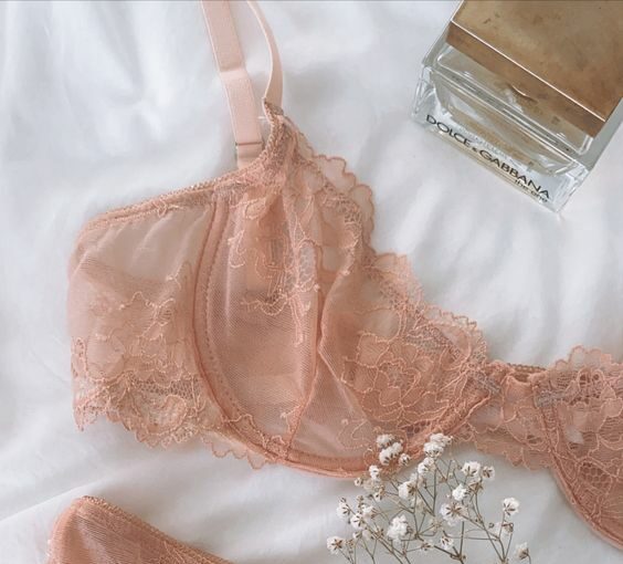How To Choose Lingerie To Give As A Gift - woman lingerie, style motivation, style, sexy lingerie, lingerie as a gift, lingerie, gift lingerie, fashion