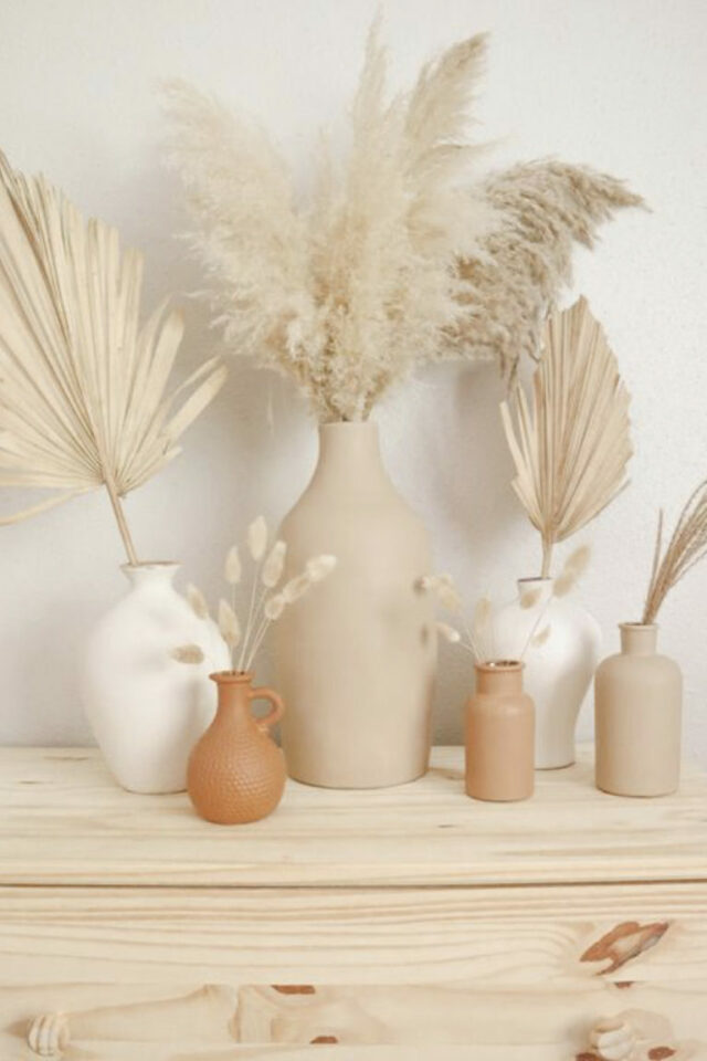 Pretty Vases To Offer With Flowers