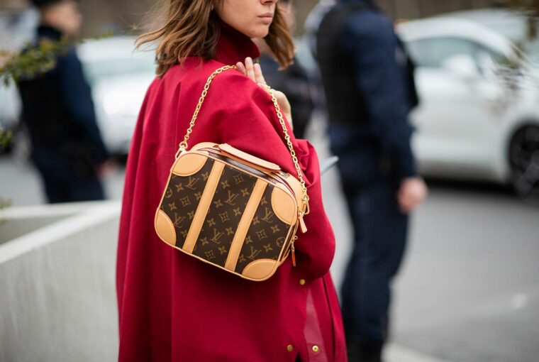 A Guide To Buying Designer Handbags A Guide To Buying Designer Handbags - usage, texture, style, nahdbag, longevity, fit, designer, color, budget