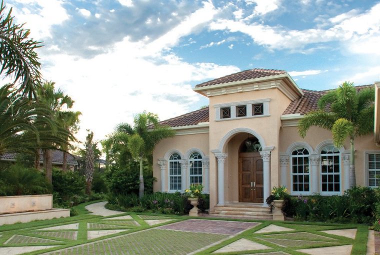 How to Make Your Driveway More Visually Appealing How to Make Your Driveway More Visually Appealing - home, driveway, decor, clean, car