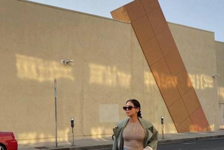 The Anti Skinny Jeans Trend Returns Cooler Than Ever The Anti Skinny Jeans Trend Returns Cooler Than Ever - Trend, style motivation, jeans trends, jeans, fashion, anti skinny jeans