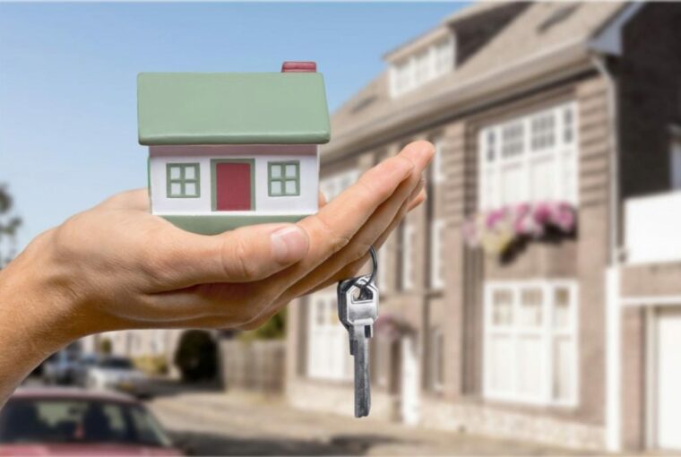 Tips and Tricks for Selling Your Home During a Global Pandemic Tips and Tricks for Selling Your Home During a Global Pandemic - tips and tricks, selling home, realistic price, home tours, global pandemic