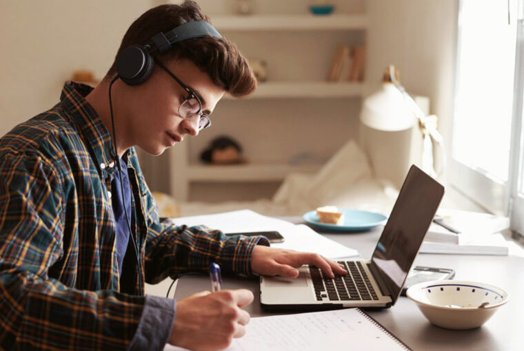 6 Questions to Ask Before You Study Online 6 Questions to Ask Before You Study Online - study, social work, schedule, online, knowledge, education, course, Accessories