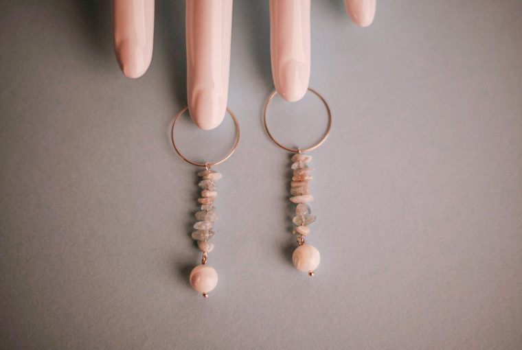 How to Wear Pearls in A Modern Way? How to Wear Pearls in A Modern Way? - woman, Pearls, metals, jewelry, handmade, Gems, fashion, contemporary