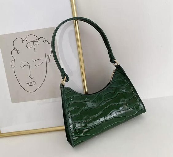 The Green Bag Is The Absolute Trend of The Upcoming Season The Green Bag Is The Absolute Trend of The Upcoming Season - woman trends, woman fashion, style motivation, style, spring trends, spring favorites, green bags, fashion trends, fashion style, fashion, Bags