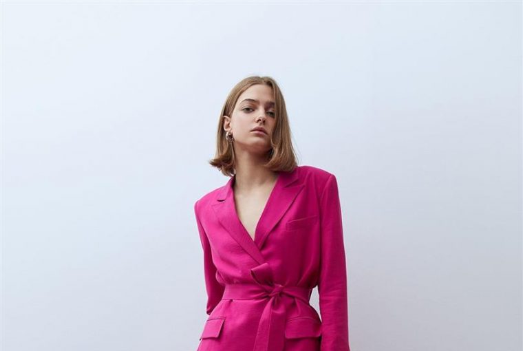 The Best Guest Look This Fuchsia Jacket Suit The Best Guest Look This Fuchsia Jacket Suit - women style, women fashion, style motivation, style, guest look, fucshia suit, fashion style, fashion