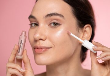 Natural And Sustainable Highlighter That Takes Care Of Our Skin In The Most Perfect Way - women fashion, sustainable highlighter, style motivation, style, skincare, perfect skin, natural highlighter, highlighter, Fashion and Style, fashion, beauty