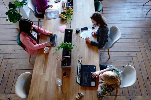 Seven secrets of successful people working in coworking - Lifestyle, coworking, bussiness