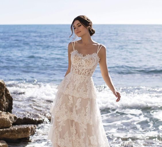 Bohemian Wedding Dresses That You Would Want To Say 'YES' In Bohemian Wedding Dresses That You Would Want To Say 'YES' In - wedding dress, stylish wedding, style motivation, bohemian wedding dresses