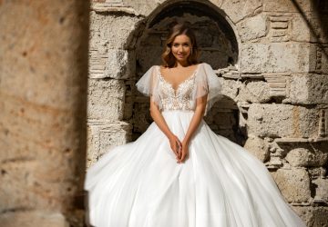 What Dress Is Better to Choose for a Wedding Photoshoot? - wedding, sheath, photoshoot, long-train, fashion, ball gown