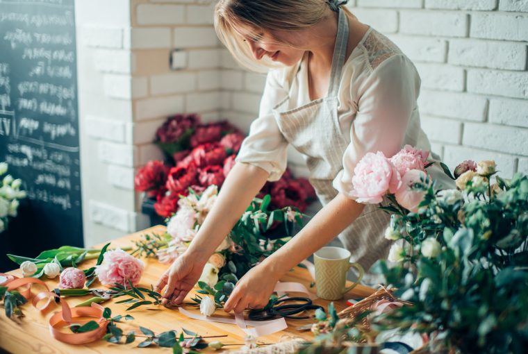 5 Tips On Hiring The Best London Wedding Florist - studio, fresh flowers, Flower, floral, design