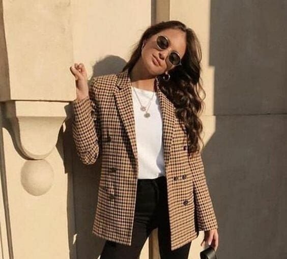 The Perfect Office Looks For This Fall - stylish outfits, style motivation, style, office looks, fashion style, fashion moments, fashion, fall outfits, casual office looks