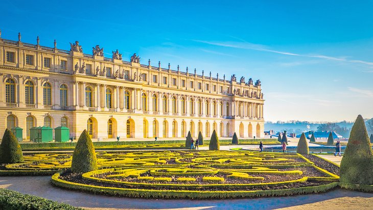 Top French Castles You Need To Visit When Traveling To France - travel places, travel in France, travel, style motivation, French castles to visit, French castles, france, castles