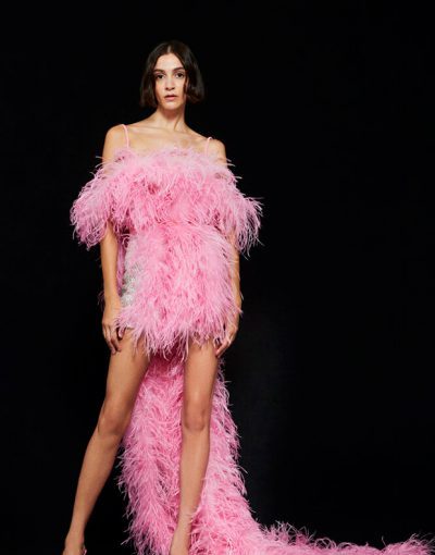 Everything You Need To Know Of Feathers For The Most Special Trend Of Fall - style motivation, style, feathers as garments, feathers, feather wear, feather set, feather dress, fashion style, fashion, fall trends