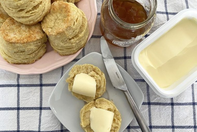 We Bring You The Flaky Biscuits As One Of The Favorite Recipes You'll Make We Bring You The Flaky Biscuits As One Of The Favorite Recipes You'll Make - style motivation, recipes, food recipes, food inspiration, food, flaky biscuits, delicious food, delicious biscuits, biscuits