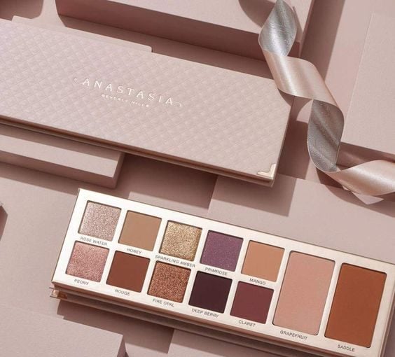 These New Eye Makeup Palettes Will Make You Want To Dare New Make-ups! - style motivation, style, makeup palettes, makeup eye palettes, makeup brands, Makeup, fall makeup palettes, fall makeup, eye palettes