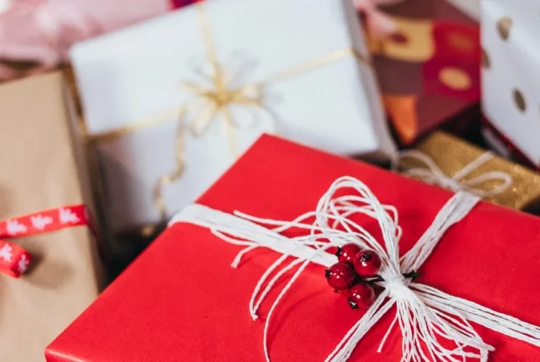 Symbolic Gift Ideas for the Holidays Symbolic Gift Ideas for the Holidays - jewelry, holiday, healing symbolic, gift ideas, flowers