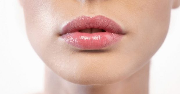 10 Tips To Get The Best Lip Filler - type, numbing cream, lip, filer, consultation, appointment