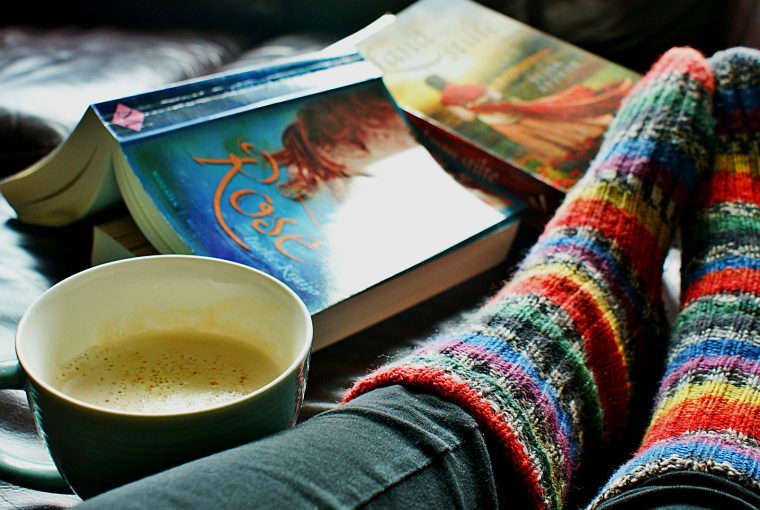 Get Cozy for Less: Tips to Save You Money this Winter Get Cozy for Less: Tips to Save You Money this Winter - winter, wear layers, living space, hygge, cozy