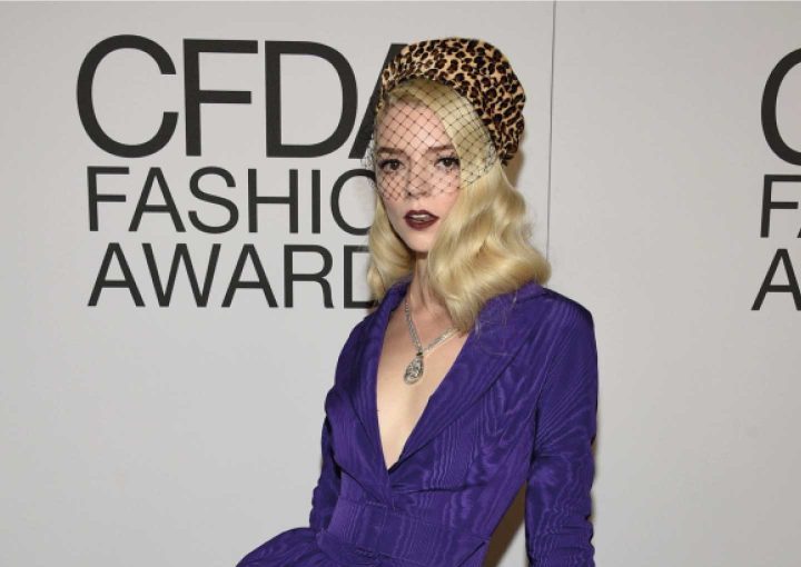 Wear Very Peri, The Pantone Color For 2022 Wear Very Peri, The Pantone Color For 2022 - trending colors for 2022, trending colors, style motivation, style, Peri color, Pantone color for 2022, Pantone color, motivation