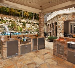 Top 5 Outdoor Kitchen Ideas for 2022 - pool, outdoor, kitchen, backyard