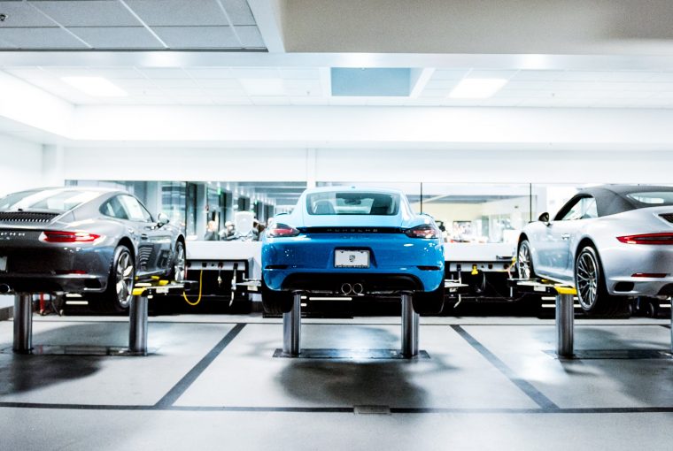 Tips to Hiring a Porsche Servicing Center - specilization, servicing, reviews, porche, high-quality, communication, charges, certifications, center