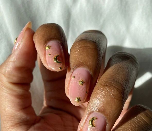 The Manicure Trend To Adopt In 2022 - The Celestial Nail Art The Manicure Trend To Adopt In 2022 - The Celestial Nail Art - style motivation, style, nails, nail style, fashion style, fashion, celestial nails, celestial anil art