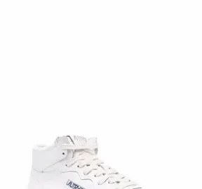 Which Of This Must-Haves White Sneakers Are The Trendiest This Year? - white sneakers 2022, white sneakers, trendy sneakers, style motivation, style, Sneakers, fashion trends, fashion style, fashion