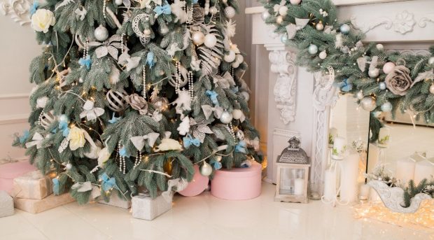 Unconventional Christmas Tree Decoration Ideas - tree, shapes, pinecone ornaments, decor ideas, Christmas, balls, angels