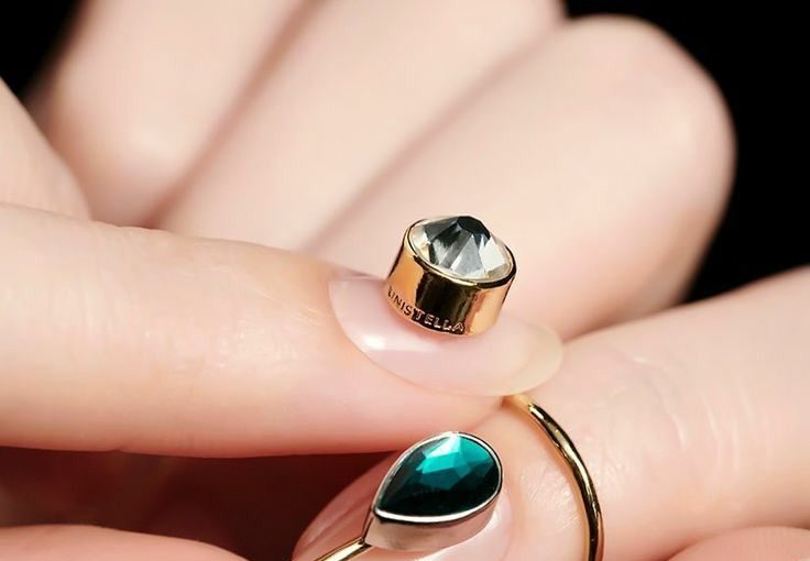 Nail Ring Is The New Jewelry Trend Causing A Stir On The Social Platforms Nail Ring Is The New Jewelry Trend Causing A Stir On The Social Platforms - style motivation, style, nails, nail trend, nail rings, fashion, beauty