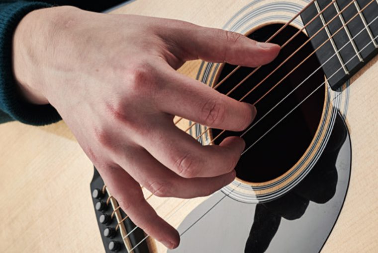 Essential Accessories for Your Acoustic Guitar - Lifestyle, guitar, Accessories