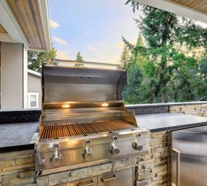 How To Choose A Grill For Your Outdoor Kitchen - Space, size, outdoor, kitchen, fuel type, features, budget