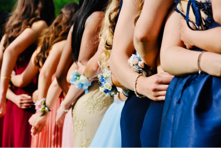 Top 5 Tips on the Colour of Prom Dress that Suits Your Skin Tone Best Top 5 Tips on the Colour of Prom Dress that Suits Your Skin Tone Best - skin tone, prom dress, Dresses, color