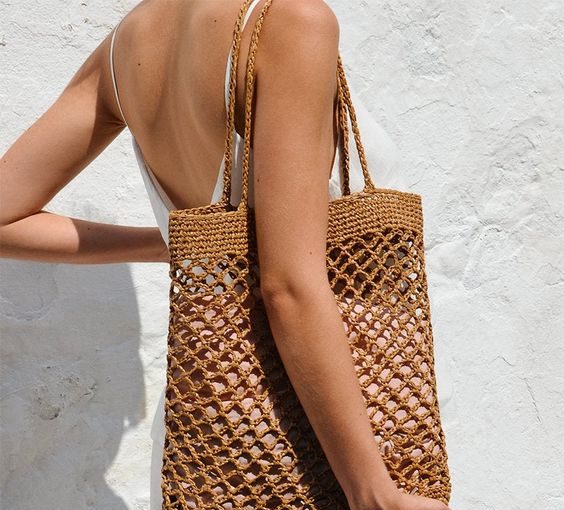 The Original Bag That It is Ideal For This Summer - summer bags, style motivation, style, raffia tote bags, fashion style, fashion, crochet summer bag, crochet bag, Bags
