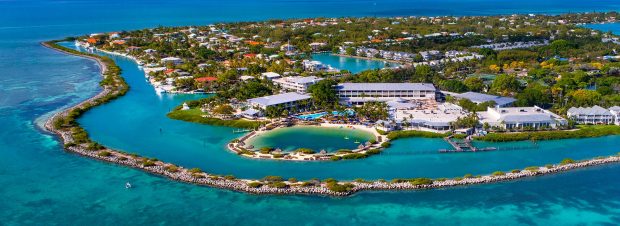 5 Paradises Islands in USA Worth Spending a Vacantion - usa, travel, Paradises Islands, Nantucket, Mount Lemmon, Maui, Massachusetts, hawaii, Florida Keys