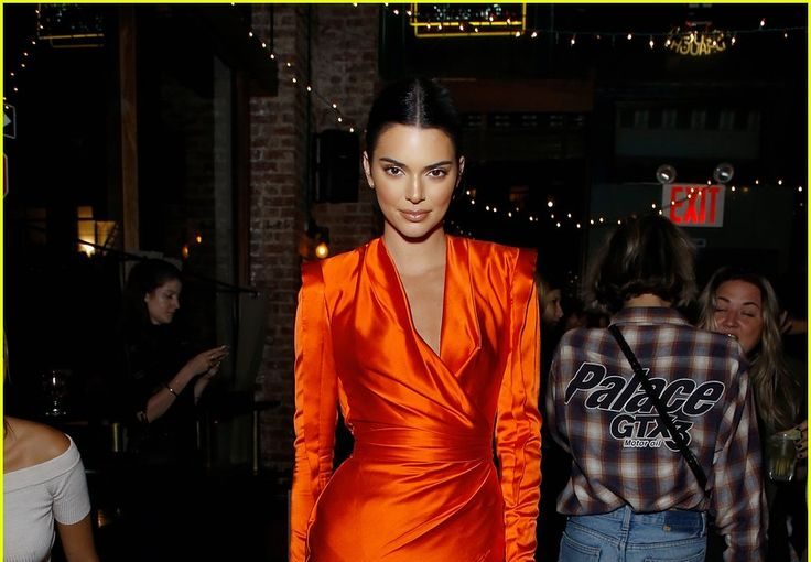 The Summer's Hottest Vibrant Color Is Here And We Are So Ready For It The Summer's Hottest Vibrant Color Is Here And We Are So Ready For It - vibrant orange color, vibrant colors, style motivation, style, fashion summer style, fashion style, fashion motivation, fashion