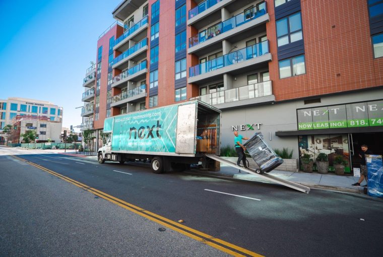 Find the Best Local Movers to Relocate with Ease Find the Best Local Movers to Relocate with Ease - transparent fees, supplies, permissions, moving, licenses, equipment, company