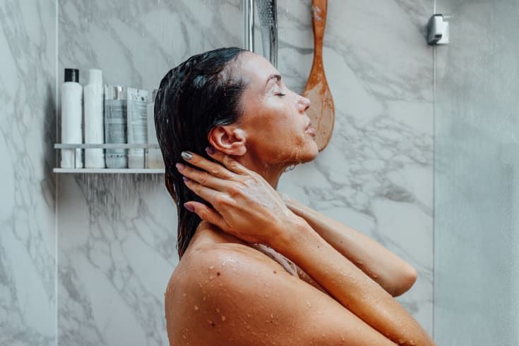 The first thing you should do in the morning for a different life The first thing you should do in the morning for a different life - style motivation, style, showers, Lifestyle, Healthy Lifestyle, healthy, cold showers, cold shower benefits, beauty