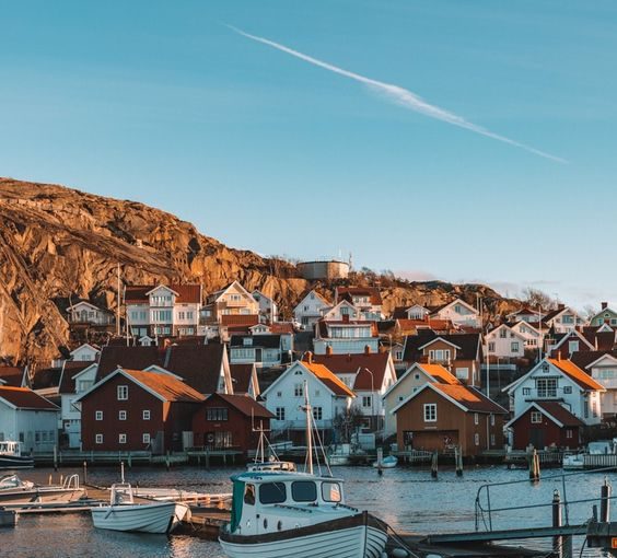 The Best Destinations For Road Trips This Summer The Best Destinations For Road Trips This Summer - travels, travel inspirations, travel destinations, top destinations 2022, sustainable road trips, style motivation, road trip destinations, road trip