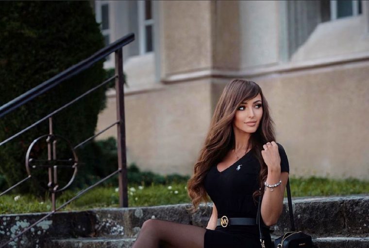 9 Ways to Incorporate Tights Into Your Summer Wardrobe 9 Ways to Incorporate Tights Into Your Summer Wardrobe - women, Summer Wardrobe, fashion