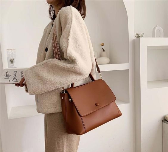 Here are the handbags that will perfect your back-to-school outfits Here are the handbags that will perfect your back-to-school outfits - style motivation, style, Handbags, fashion motivation, fashion, Bags, back-to-school outfits
