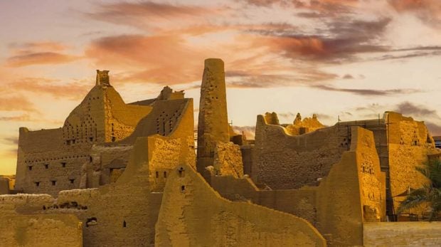 9 Amazing Things To Do In Saudi Arabia - travel, tourist, saudi arabia, riyadh, middle east, jeddah, history, heritage, attractions