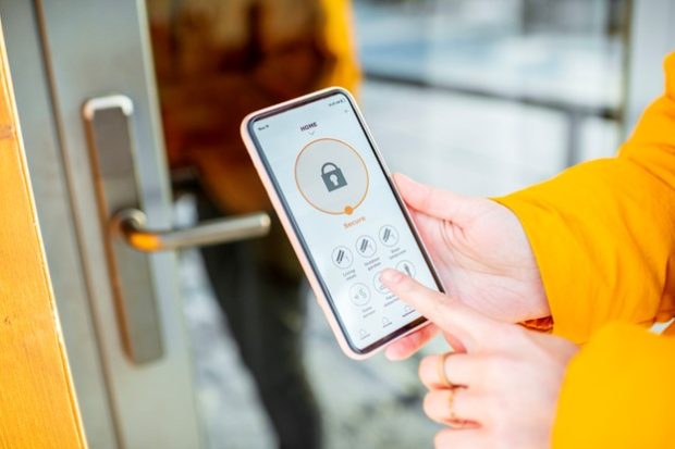 Innovate Your Home with Smart Locks - smart home, lock, home