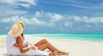 Top Items To Set The Mood For Your Romantic Vacation